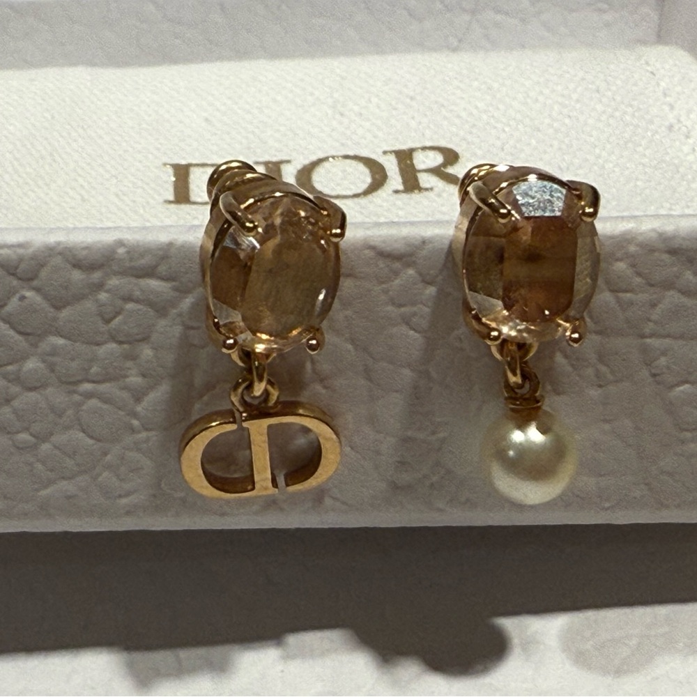 Dior Pearl Tribale Earrings - Picture 2 of 7